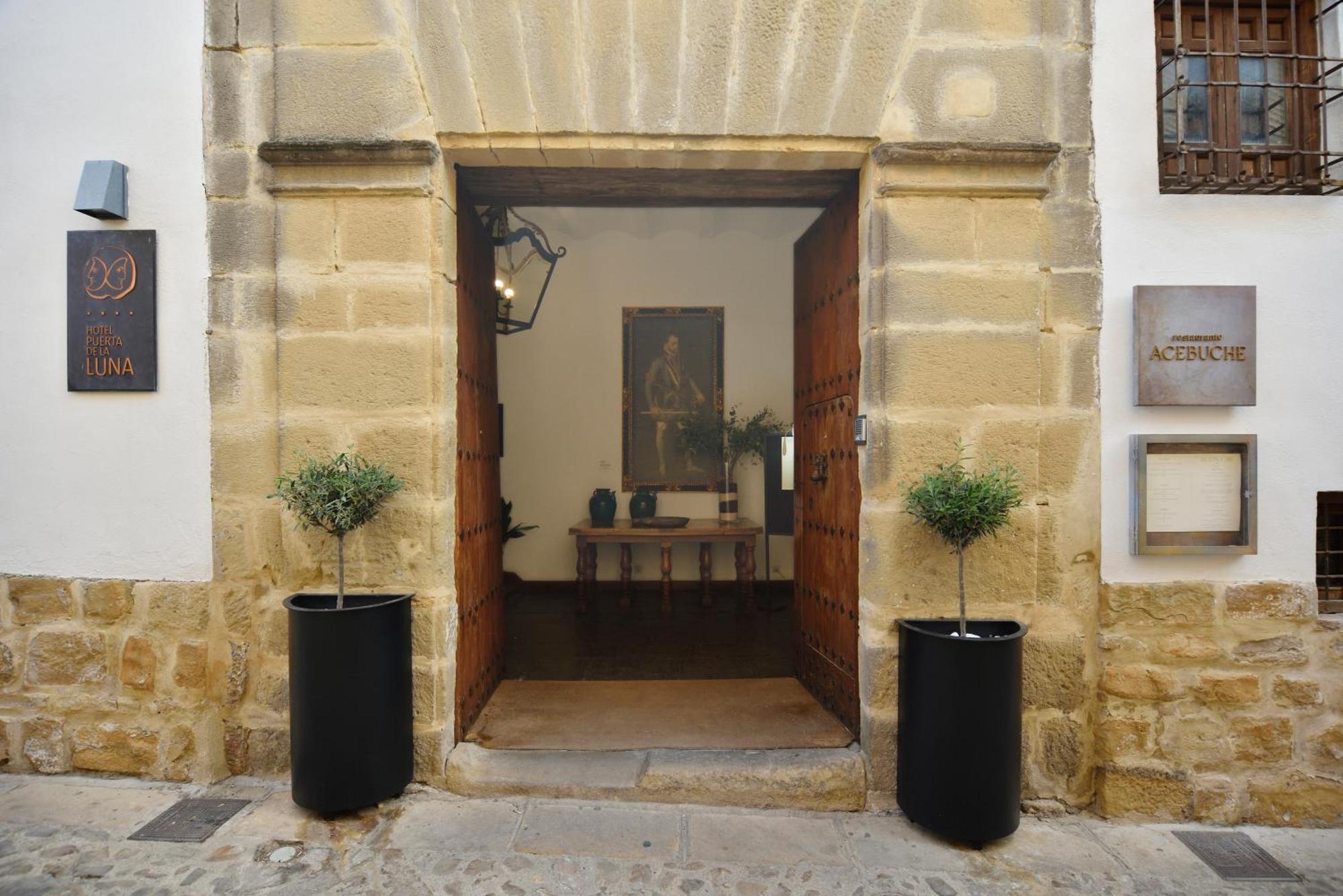 Puerta De La Luna 4*