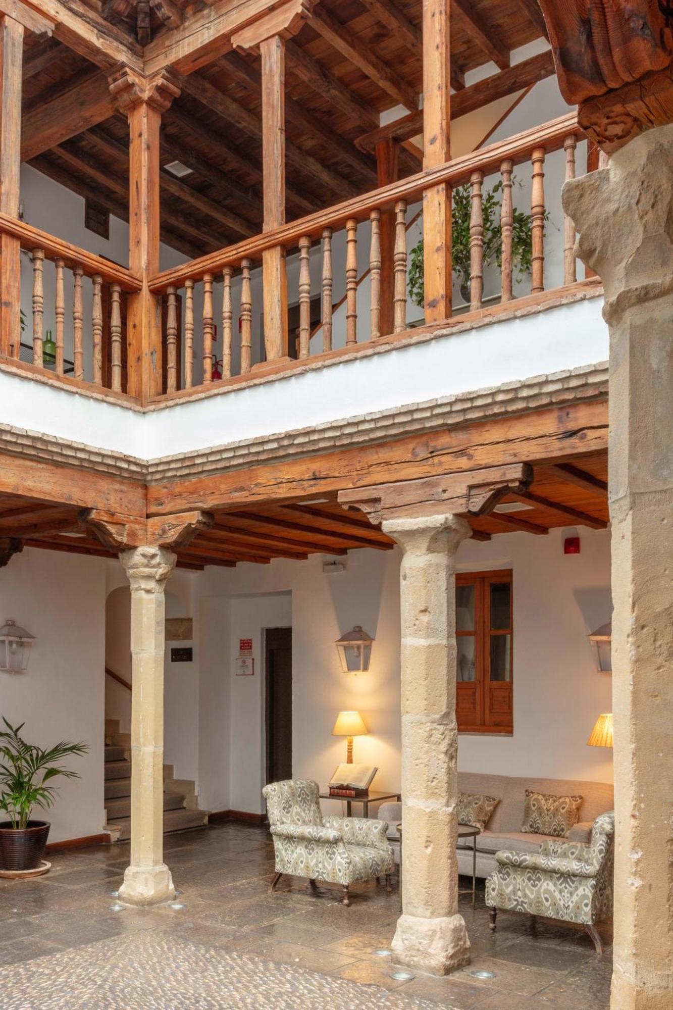 Puerta De La Luna Hotel Baeza
