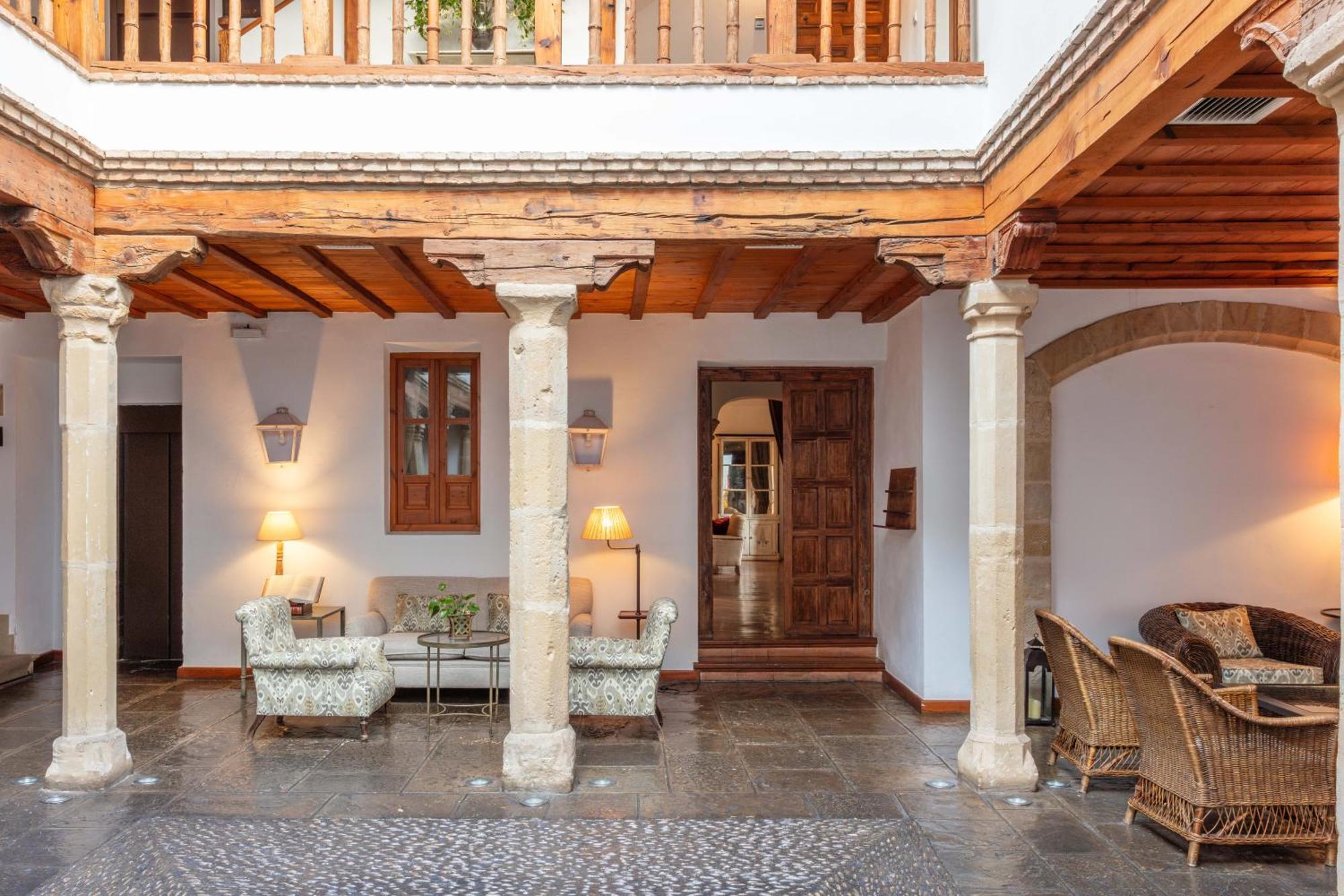 Puerta De La Luna Hotel Baeza