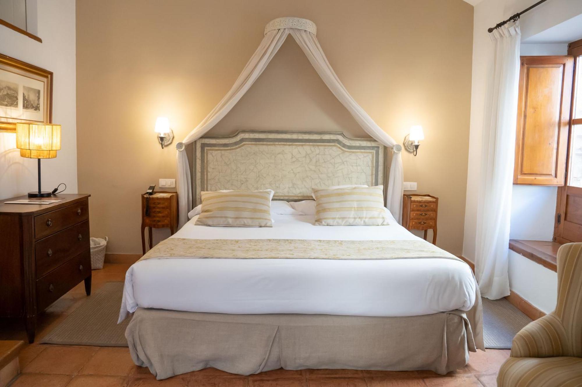 Puerta De La Luna Hotel Baeza