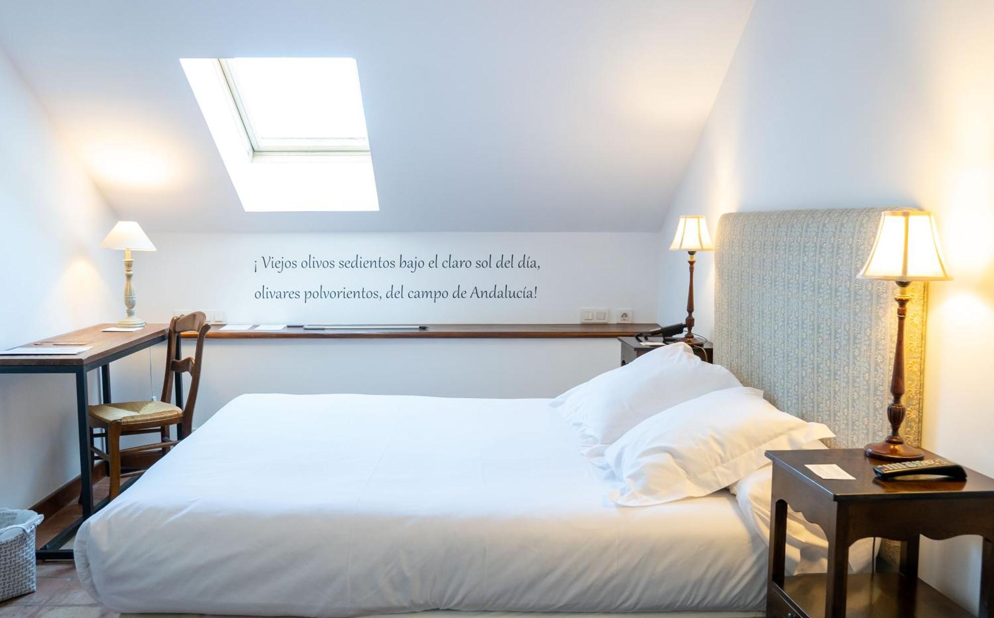 Puerta De La Luna Hotel 4*
